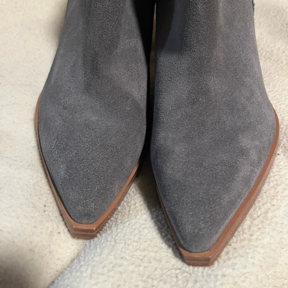 Marc Fisher Gray Suede Boots Sz 8 1/2 - Picture 12 of 14
